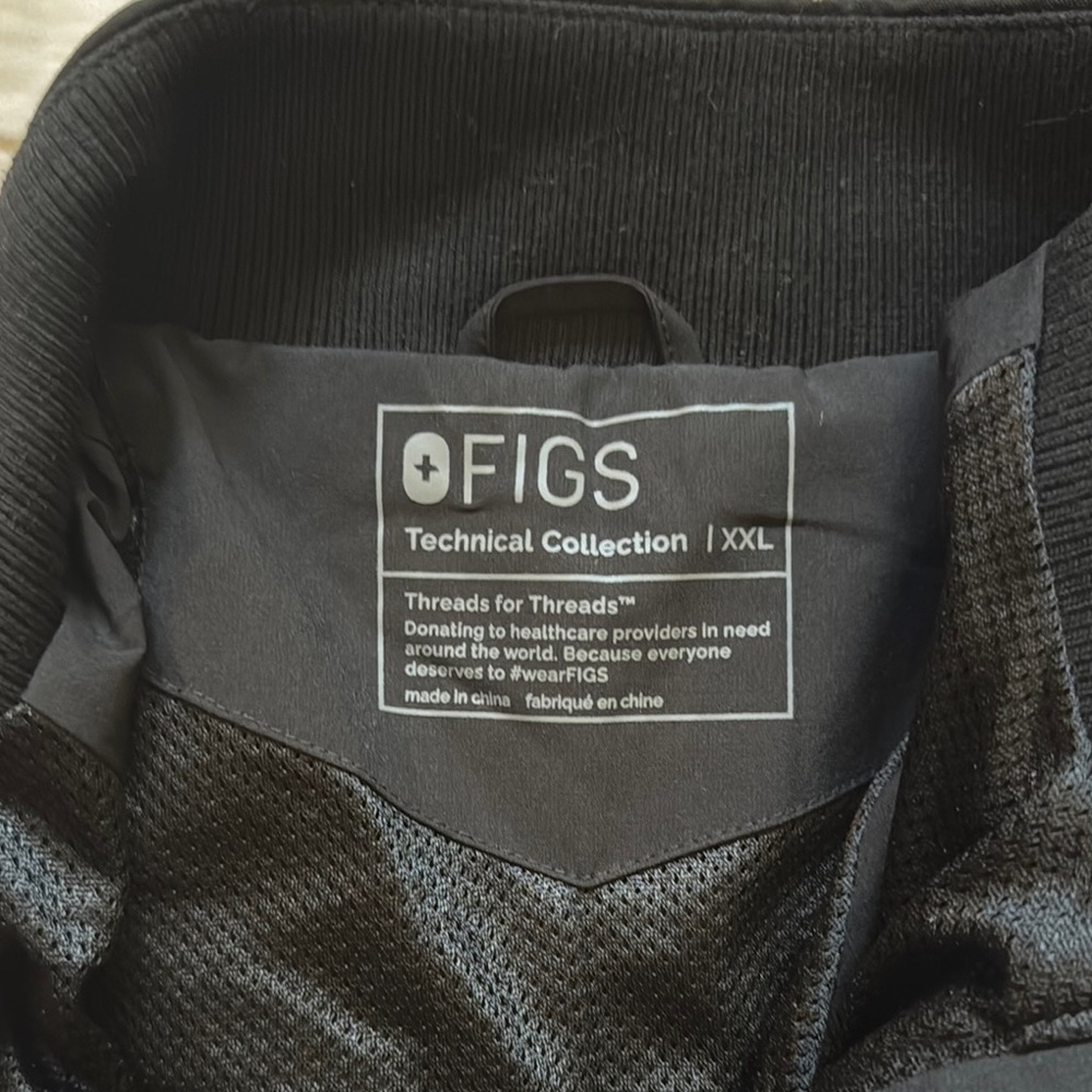 Figs Warmup Scrub Jacket - Black - Technical Collection - Picture 2 of 3